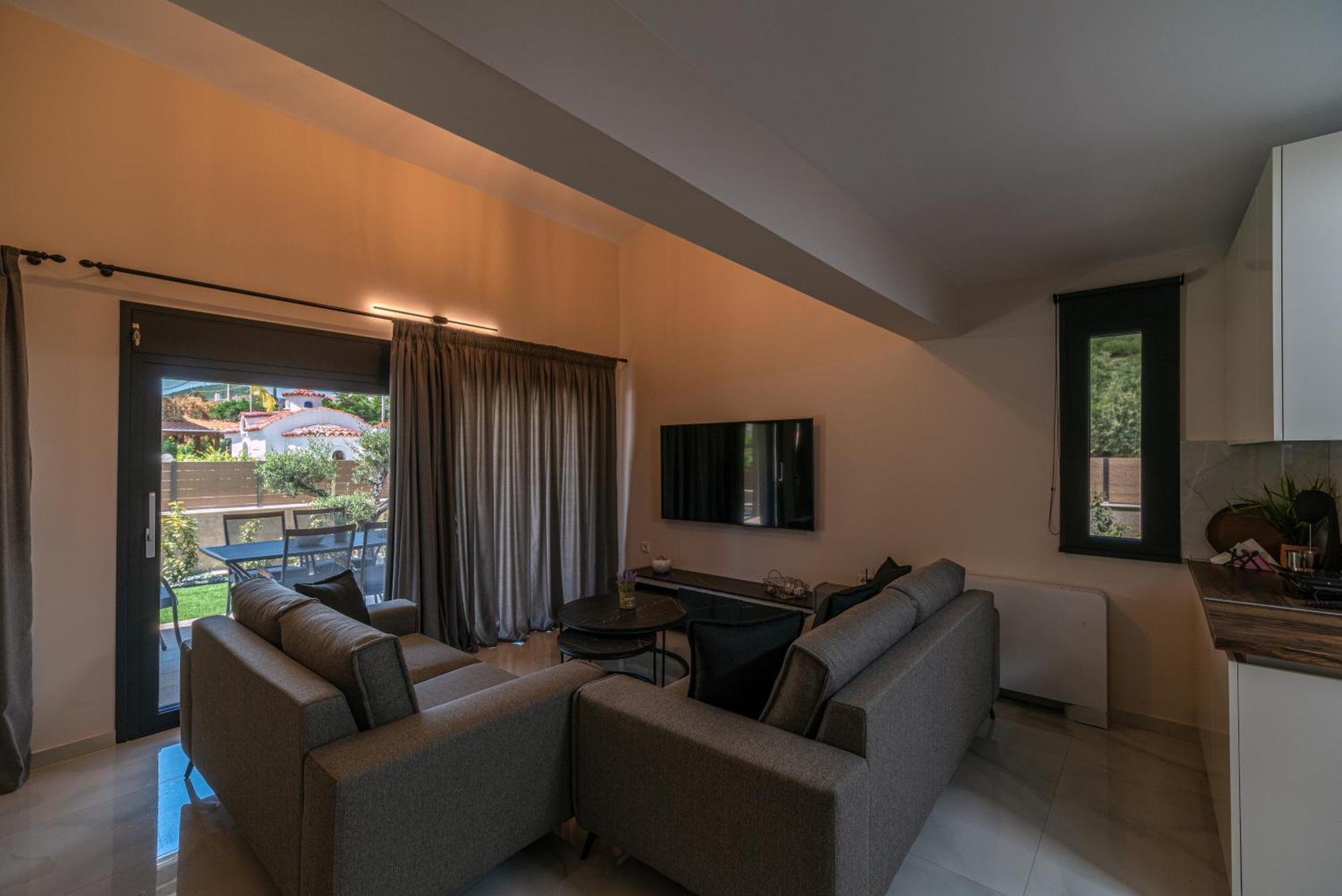 Analemma Luxury Villa *